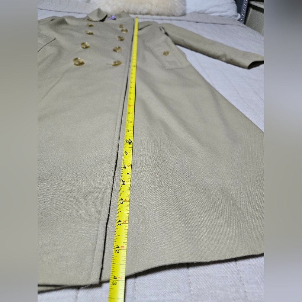 Vintage Burberry Classic Beige Trench Coat, With Removable Wool Liner - Picture 14 of 16